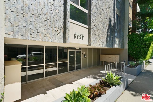 5625 Windsor Way 117, Culver City, CA 90230