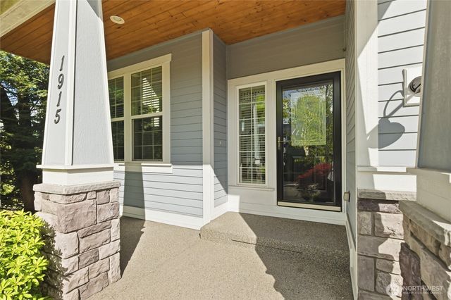 1915 10th Street Pl SW, Puyallup, WA 98371