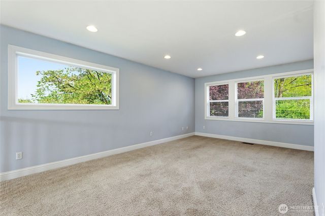 1915 10th Street Pl SW, Puyallup, WA 98371