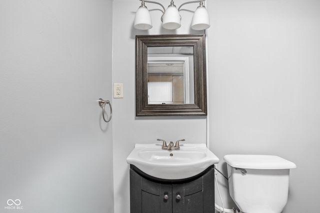 8146 N Whittier Place, Indianapolis, IN 46250