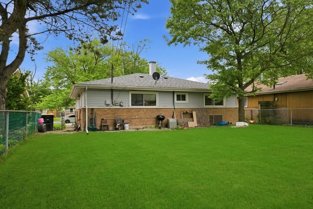 17242 Community Street, Lansing, IL 60438