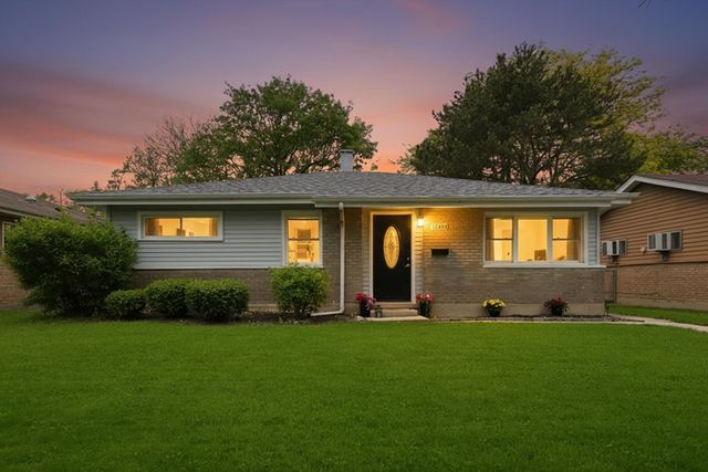 17242 Community Street, Lansing, IL 60438