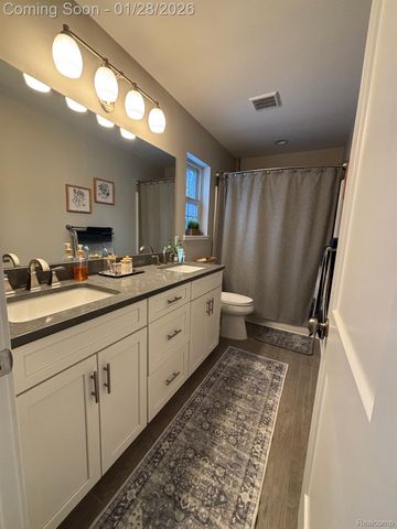 605 Hartner Drive, Holly Village, MI 48442