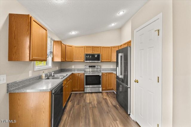 238 Cedar Valley Boulevard, Gray, TN 37615