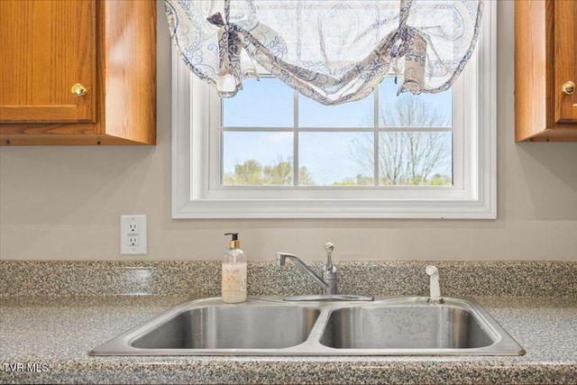 238 Cedar Valley Boulevard, Gray, TN 37615