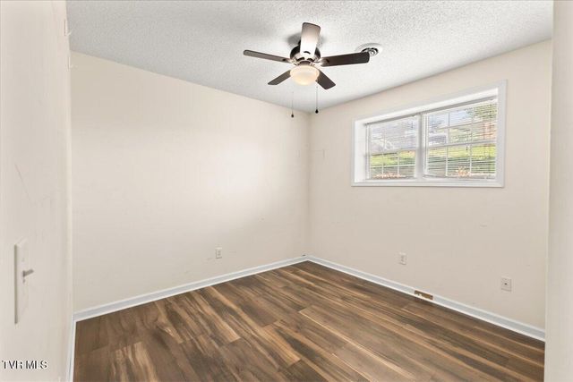 238 Cedar Valley Boulevard, Gray, TN 37615