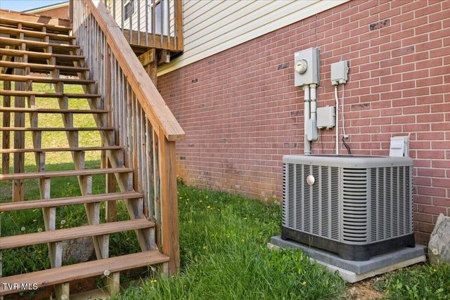 238 Cedar Valley Boulevard, Gray, TN 37615