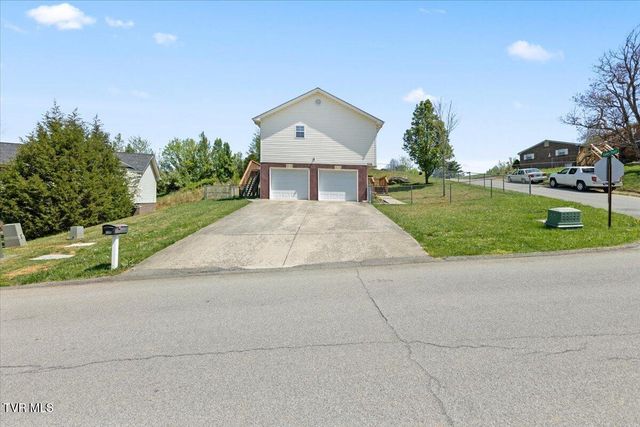 238 Cedar Valley Boulevard, Gray, TN 37615