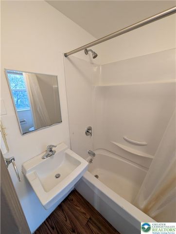 426 Carlton Avenue Apt 2, Bethlehem City, PA 18015