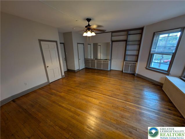 426 Carlton Avenue Apt 2, Bethlehem City, PA 18015