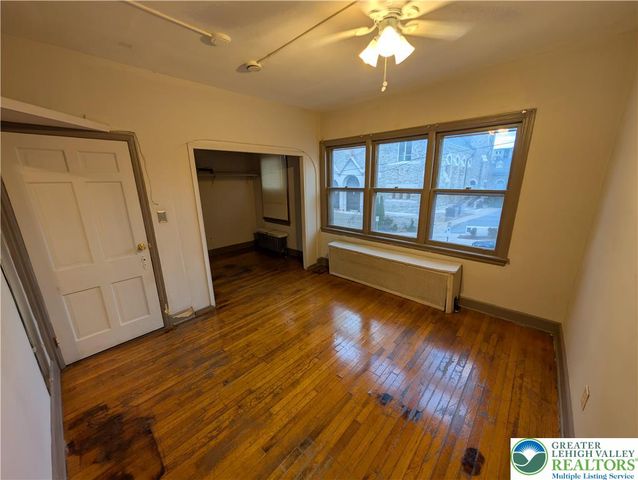426 Carlton Avenue Apt 2, Bethlehem City, PA 18015