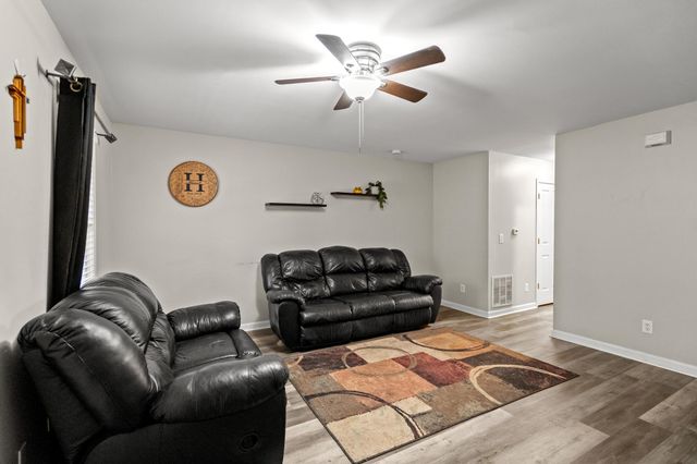 214 W 8th Street, Newport, KY 41071