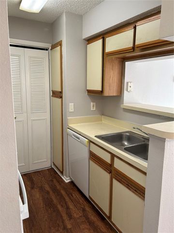 241 AFTON SQUARE 304, Altamonte Springs, FL 32714