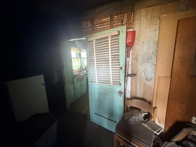 2111 E Hazelton Ave, Stockton, CA 95205