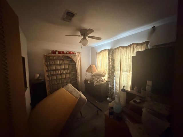 2111 E Hazelton Ave, Stockton, CA 95205