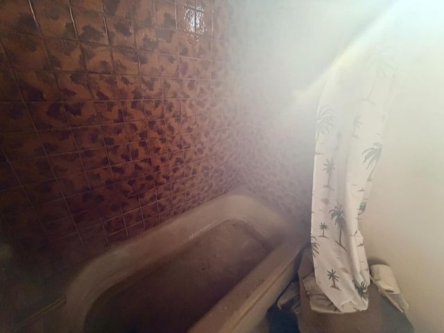 2111 E Hazelton Ave, Stockton, CA 95205