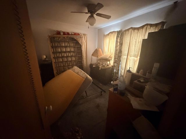 2111 E Hazelton Ave, Stockton, CA 95205