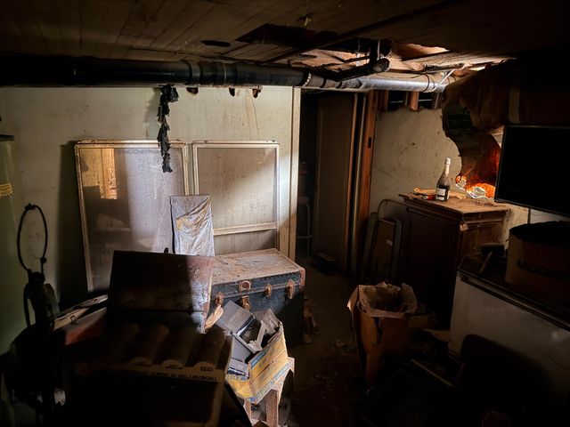 2111 E Hazelton Ave, Stockton, CA 95205