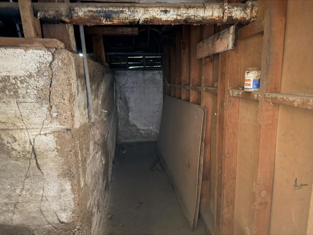 2111 E Hazelton Ave, Stockton, CA 95205