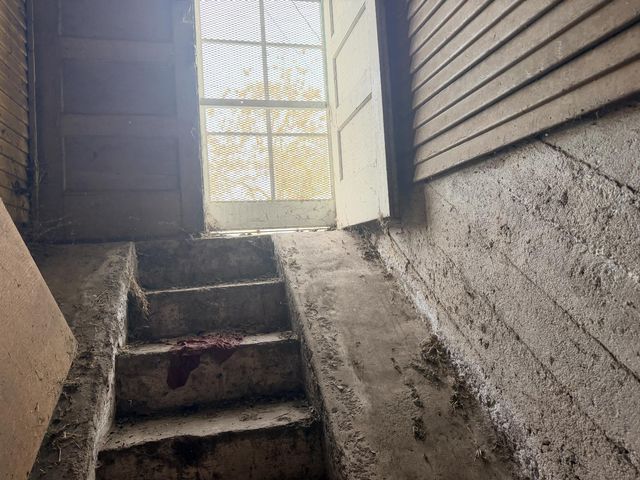 2111 E Hazelton Ave, Stockton, CA 95205