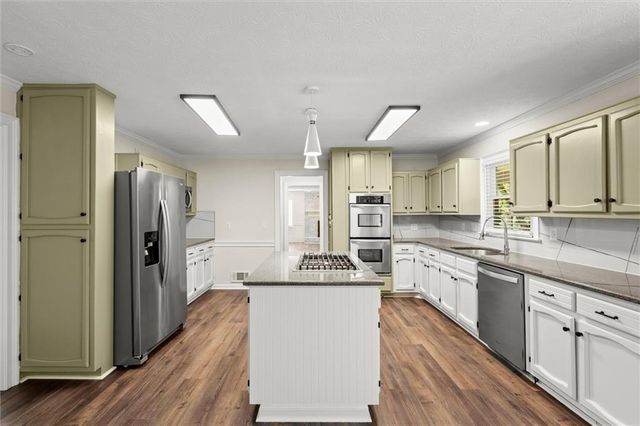 4922 Signal Court SW, Lilburn, GA 30047