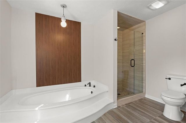 4922 Signal Court SW, Lilburn, GA 30047