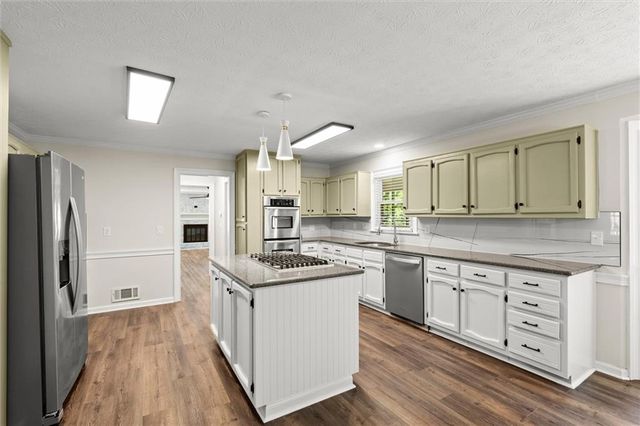 4922 Signal Court SW, Lilburn, GA 30047