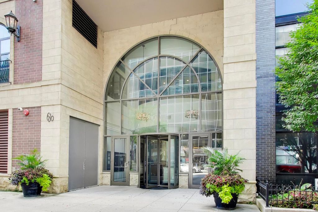 630 N State Street 2109, Chicago, IL 60654 — photo 2