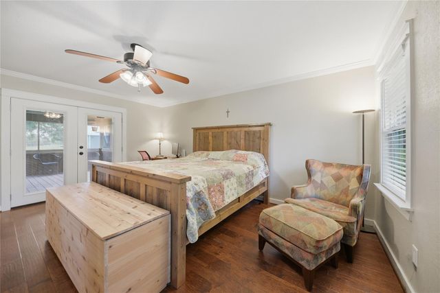 16292 Sycamore Rd, Cat Spring, TX 78933