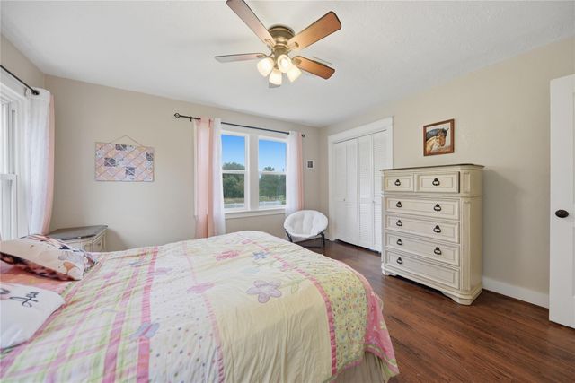 16292 Sycamore Rd, Cat Spring, TX 78933