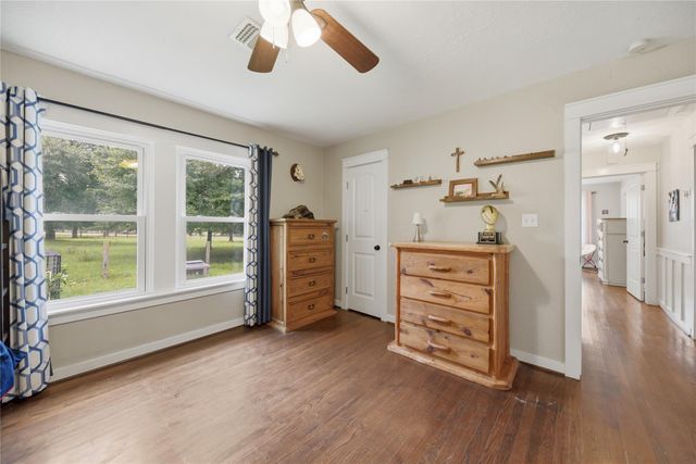 16292 Sycamore Rd, Cat Spring, TX 78933