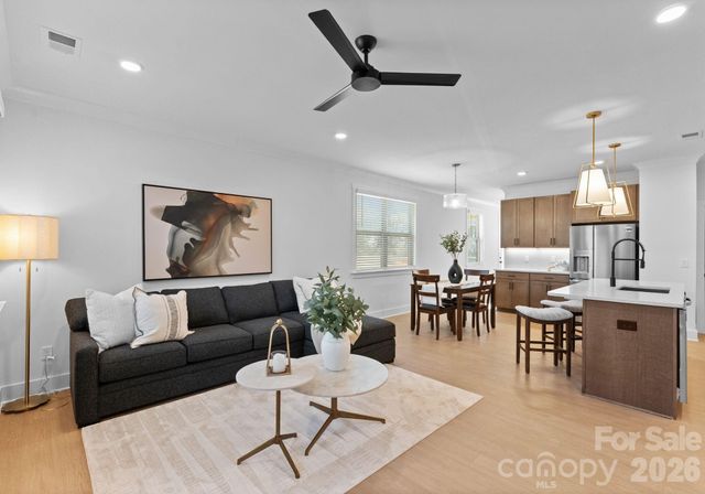 824 Garringer Place, Charlotte, NC 28208