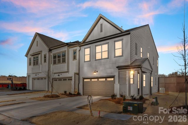 824 Garringer Place, Charlotte, NC 28208