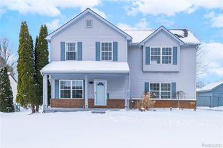 16248 Orchard Trail, Fenton Charter Township, MI 48451