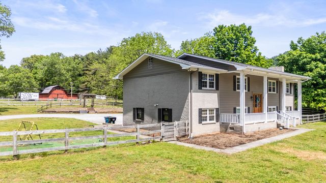 9035 Pleasant Lane, Ooltewah, TN 37363