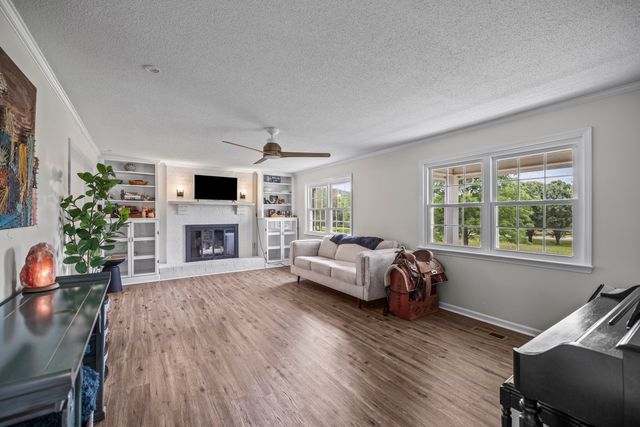 9035 Pleasant Lane, Ooltewah, TN 37363
