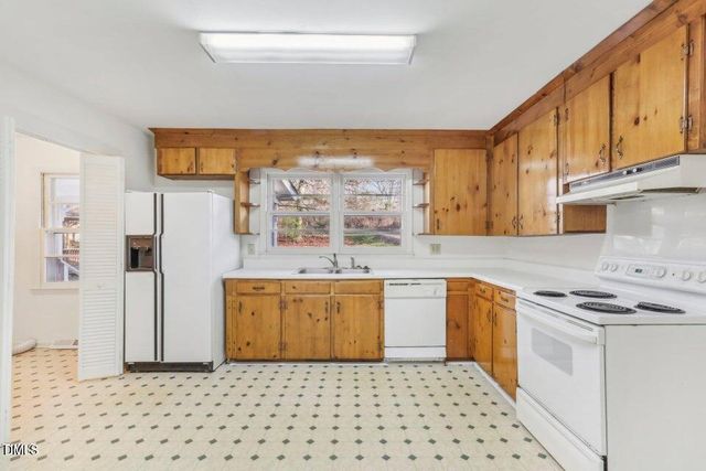 209 High House Road, Cary, NC 27513