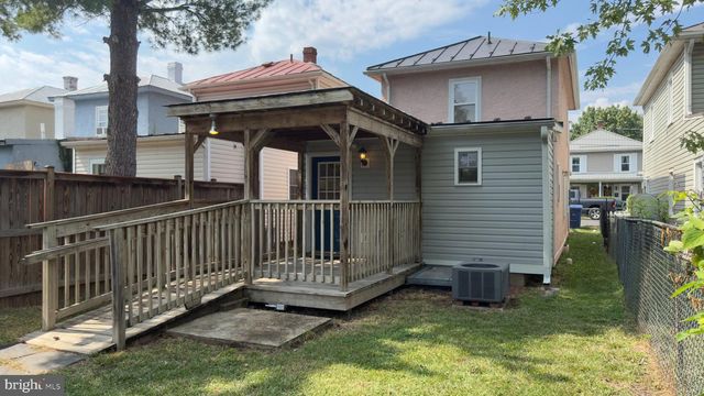 318 RITENOUR ST, Front Royal, VA 22630
