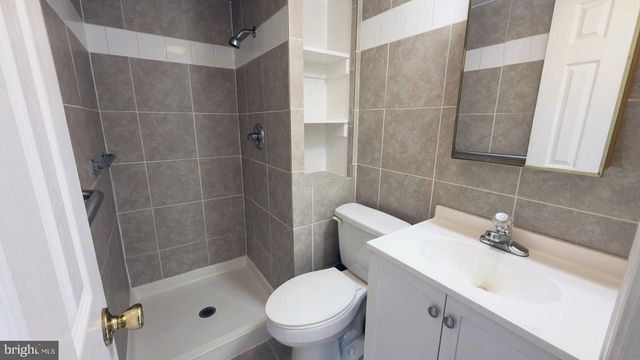 318 RITENOUR ST, Front Royal, VA 22630
