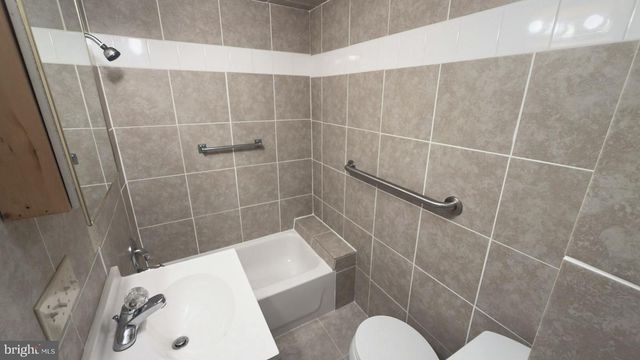 318 RITENOUR ST, Front Royal, VA 22630