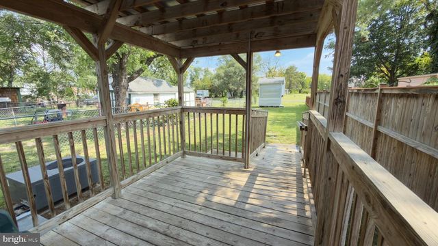 318 RITENOUR ST, Front Royal, VA 22630