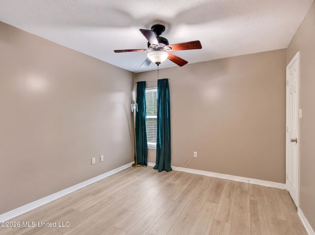 874 Ellington Drive, Biloxi, MS 39532
