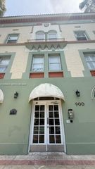 900 16th St 104, Miami Beach, FL 33139