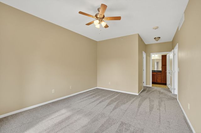 6350 Coachlight Drive 3204, West Des Moines, IA 50266