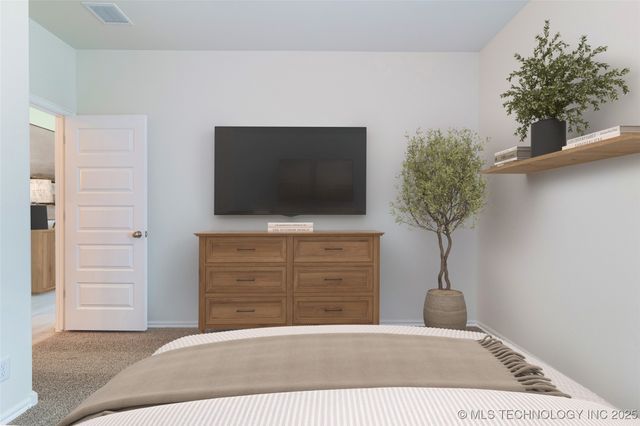 8406 E El Paso Street, Broken Arrow, OK 74014