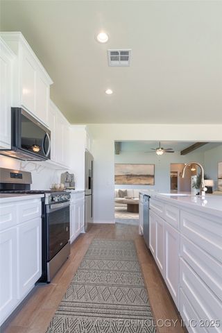 8406 E El Paso Street, Broken Arrow, OK 74014