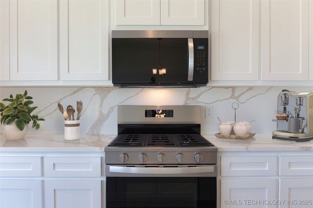 8406 E El Paso Street, Broken Arrow, OK 74014