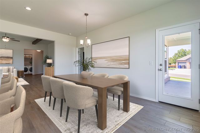 8406 E El Paso Street, Broken Arrow, OK 74014