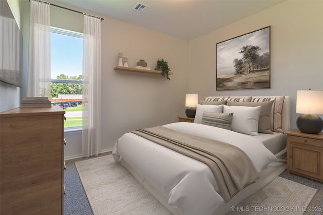 8406 E El Paso Street, Broken Arrow, OK 74014