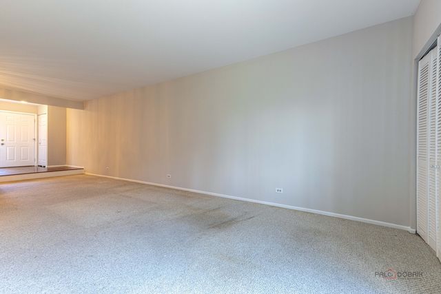 1090 Pine Tree Circle N, Buffalo Grove, IL 60089